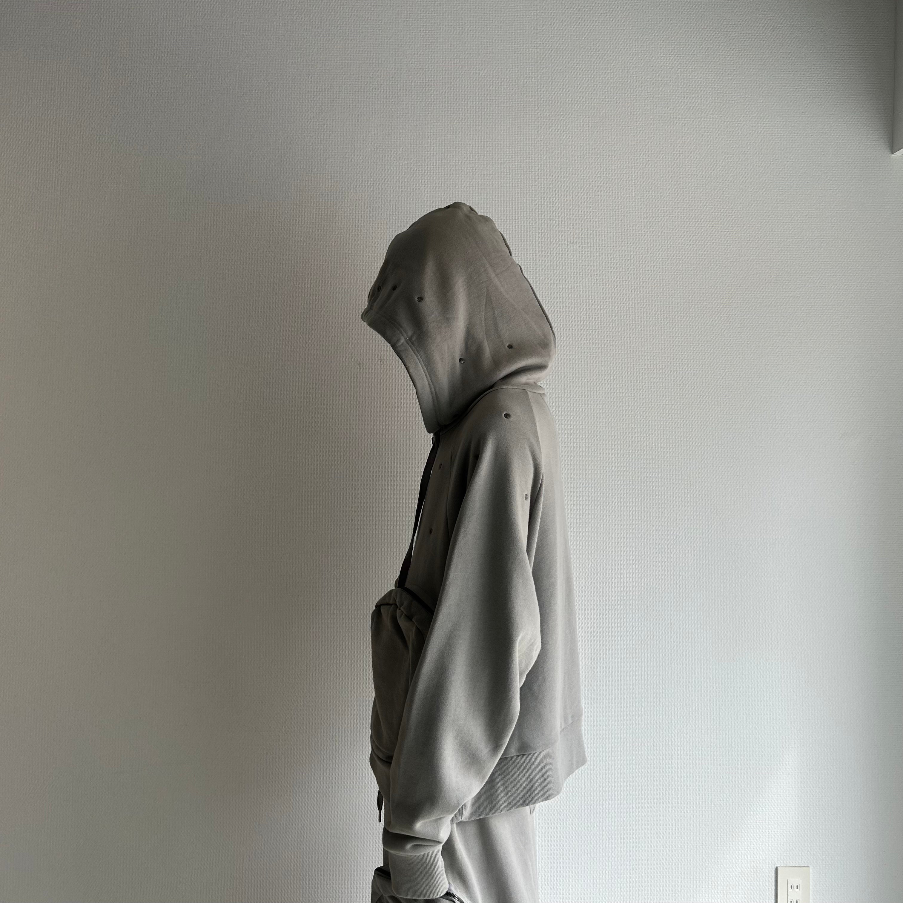 meriHari metal tag sweat parka gray
