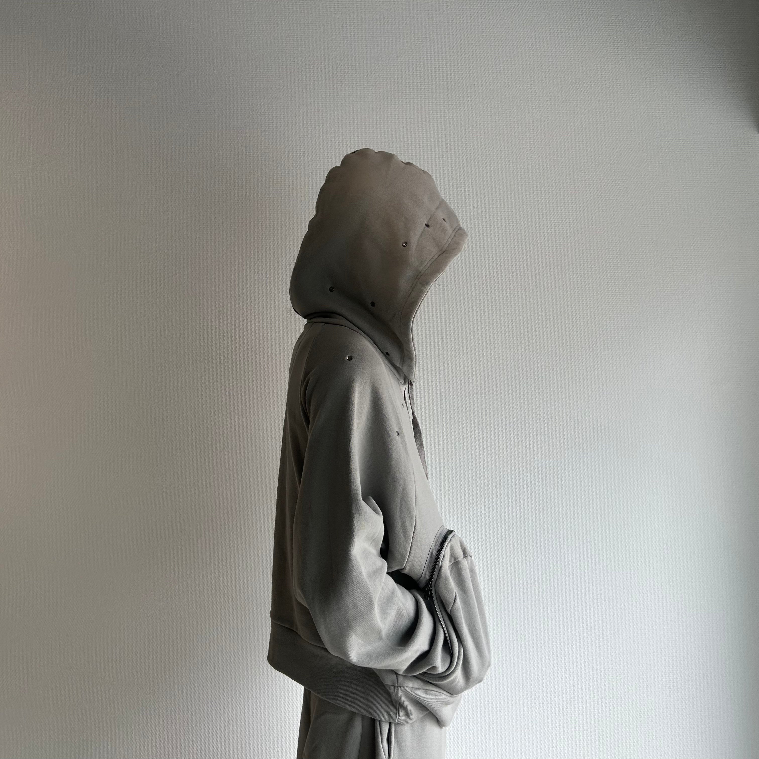 meriHari metal tag sweat parka gray